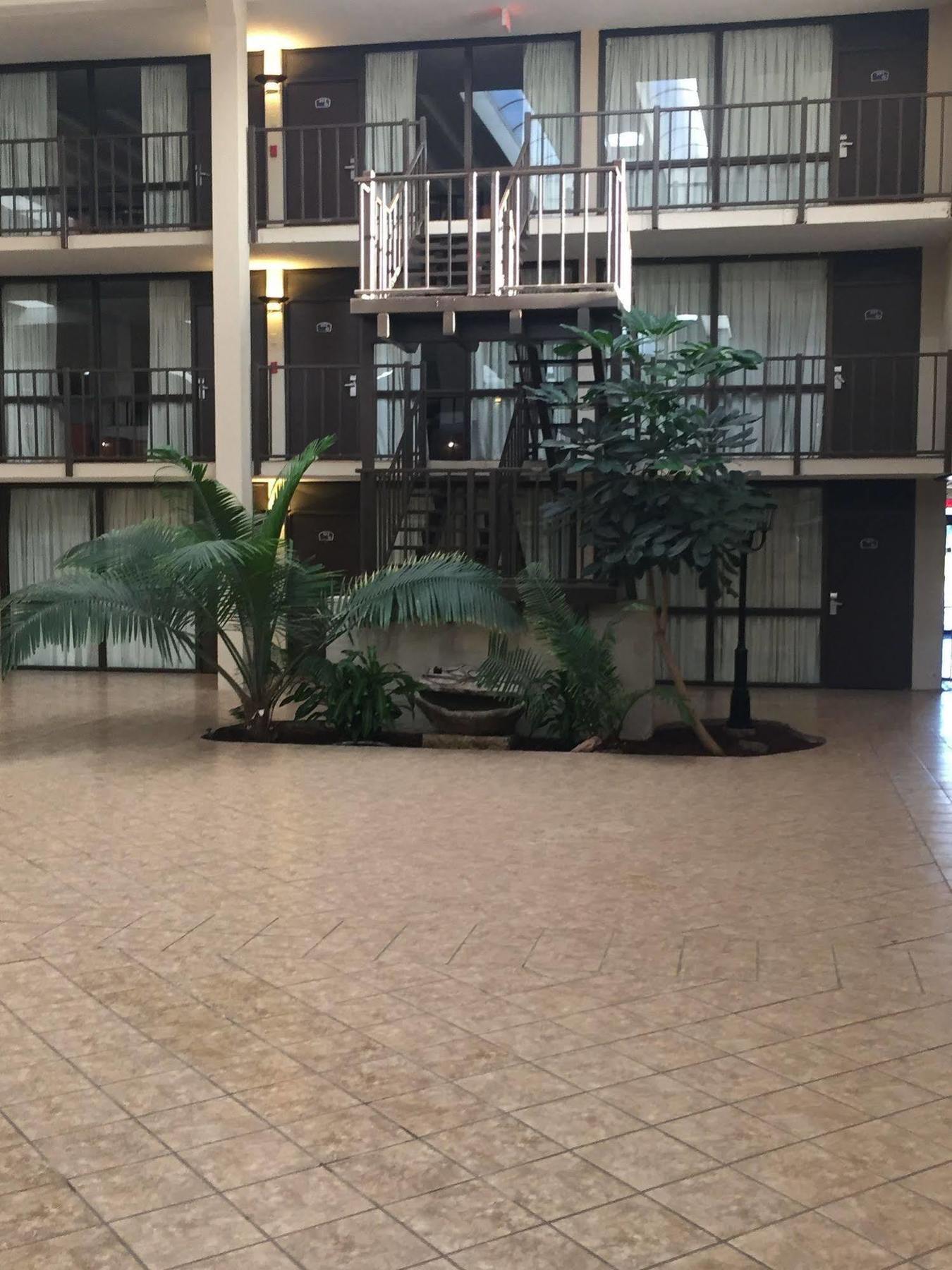 Rodeway Inn Abilene Exterior photo